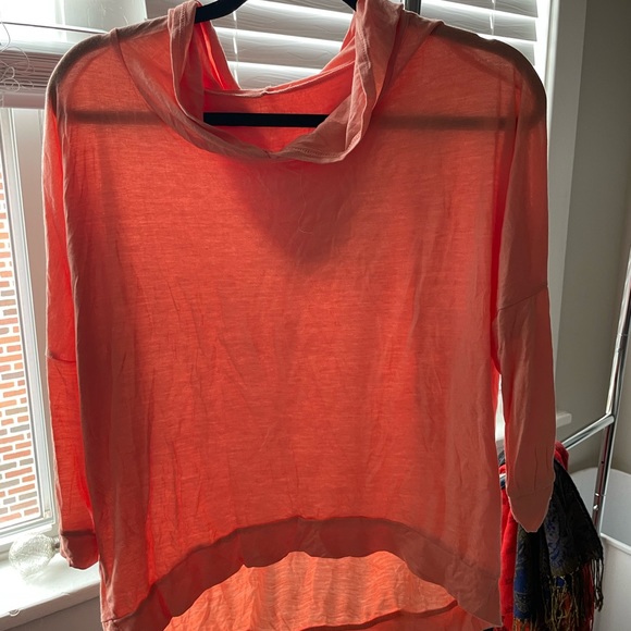 Miscellaneous sweaters and coats - Picture 2 of 10